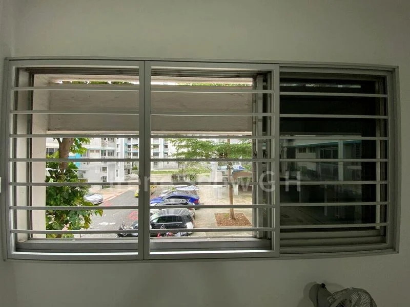 5 Room (5I) HDB for Rent in  42A Sims Drive - Image 5