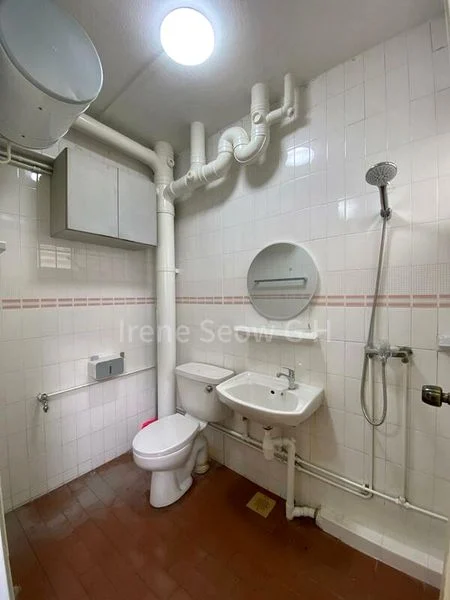 5 Room (5I) HDB for Rent in  42A Sims Drive - Image 14