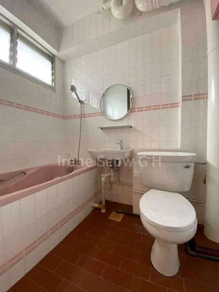 5 Room (5I) HDB for Rent in  42A Sims Drive - Image 10