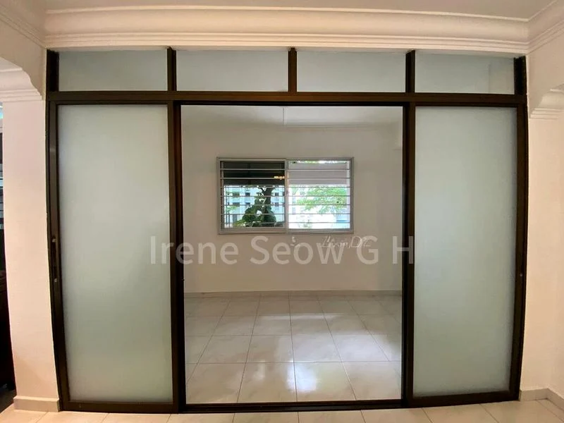 5 Room (5I) HDB for Rent in  42A Sims Drive - Image 13
