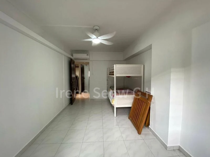 5 Room (5I) HDB for Rent in  42A Sims Drive - Image 7