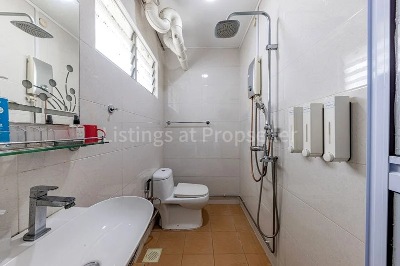 5 Room (5I) HDB for Sale in 551 Pasir Ris Street 51 - Image 11