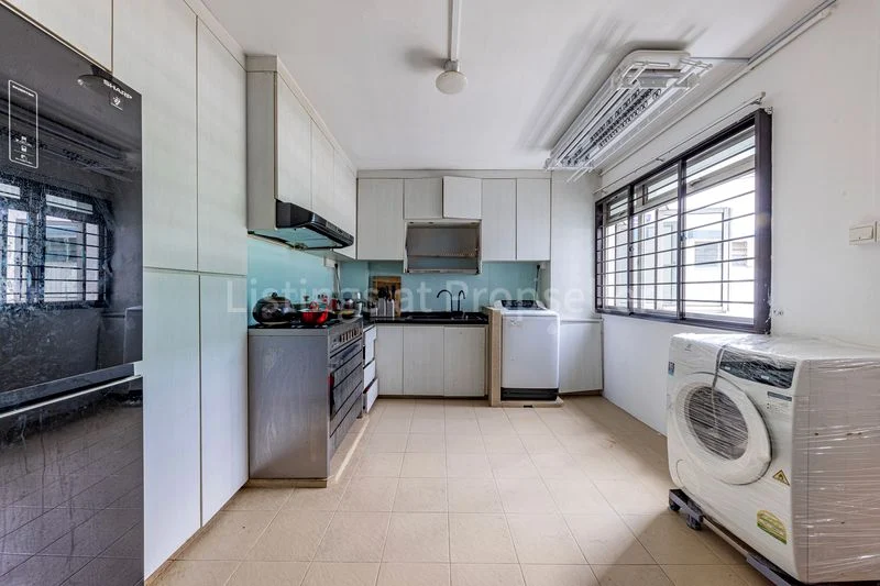 5 Room (5I) HDB for Sale in 551 Pasir Ris Street 51 - Image 4