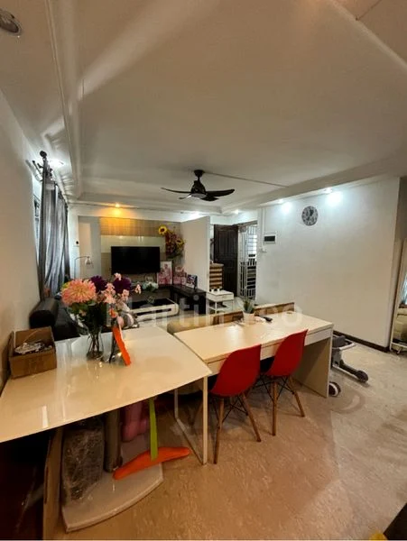 5 Room (5I) HDB for Sale in 507C Wellington Circle - Image 1