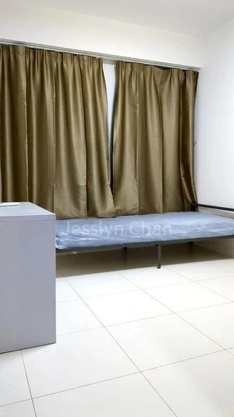 Common Room (HDB) for Rent in  430C Fernvale Link - Image 5