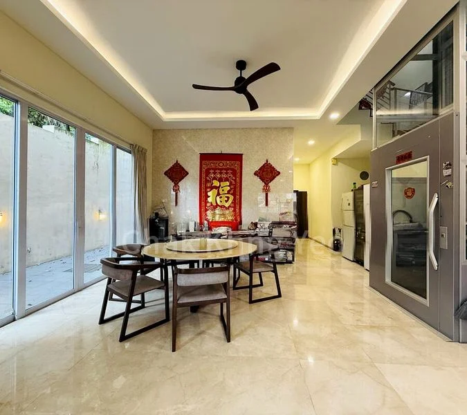6 Bed Corner Terrace (Landed) for Sale in  Thomson Hills Estate - Image 3