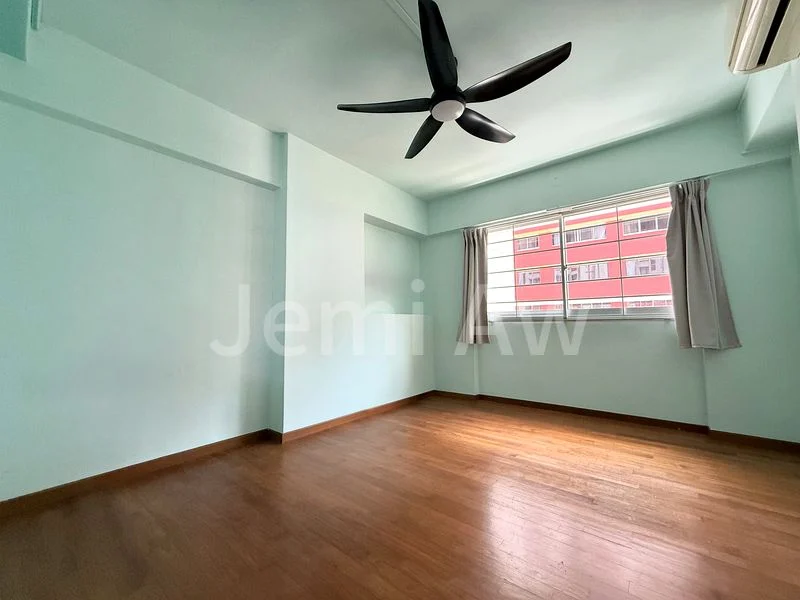 5 Room (5I) HDB for Sale in  445 Sin Ming Avenue - Image 5