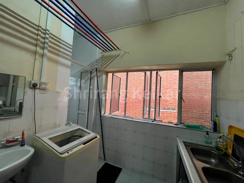 3 Room (3A) HDB for Rent in  46 Holland Drive - Image 15