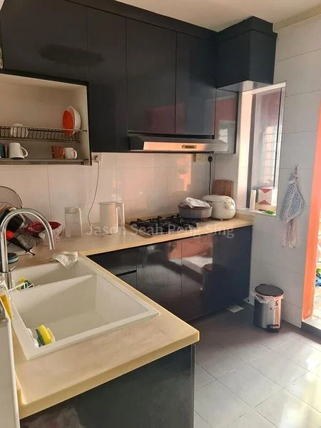 4 Room (4A) HDB for Rent in  754 Pasir Ris Street 71 - Image 4