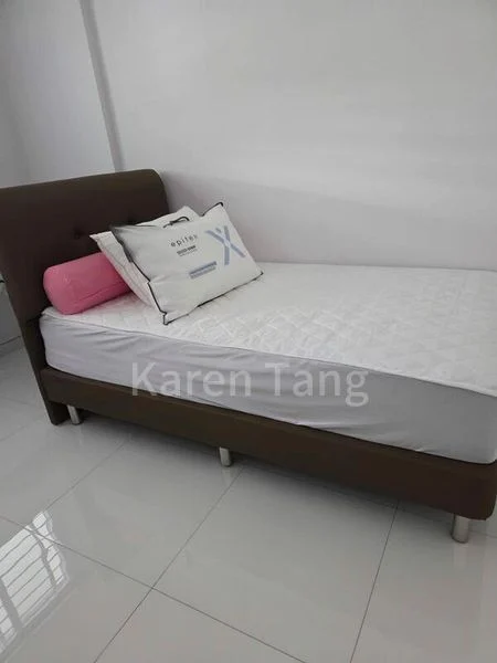 Common Room (HDB) for Rent in 658 Hougang Avenue 8 - Image 3