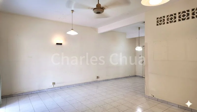 4 Bed Terraced House (Landed) for Sale in  Soo Chow Garden - Image 4