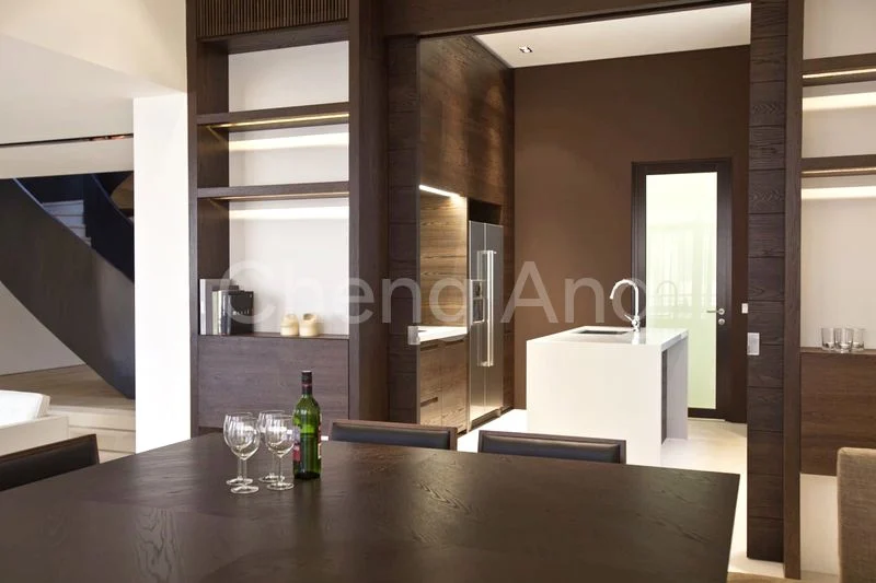 5+1 Bed Condo for Sale in  Beverly Hill - Image 10