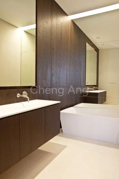 5+1 Bed Condo for Sale in  Beverly Hill - Image 3