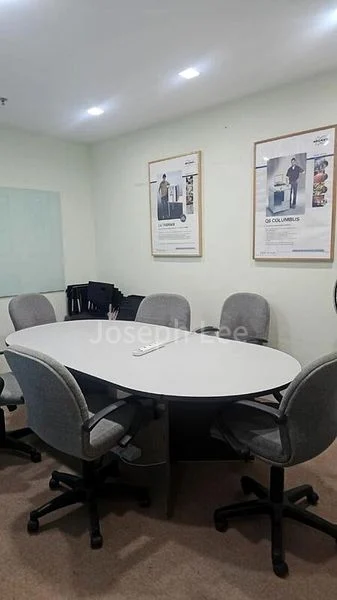 Light Industrial (B1) for Sale: Vertex, a 1,000 Sq Ft Shop on 14th Street. - Image 1