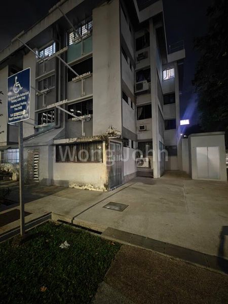 4 Room (4NG) HDB for Sale in  468 Ang Mo Kio Avenue 10 - Image 2