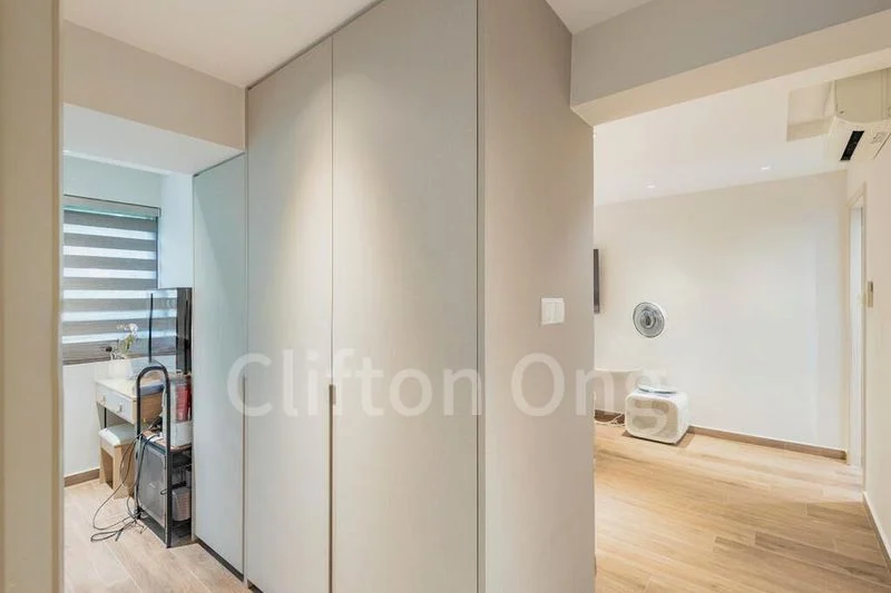 5 Room (5I) HDB for Sale in 414 Commonwealth Avenue West - Image 6