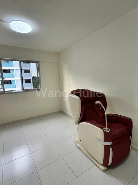 4 Room (4NG) HDB for Sale in  136 Bukit Batok West Avenue 6 - Image 14