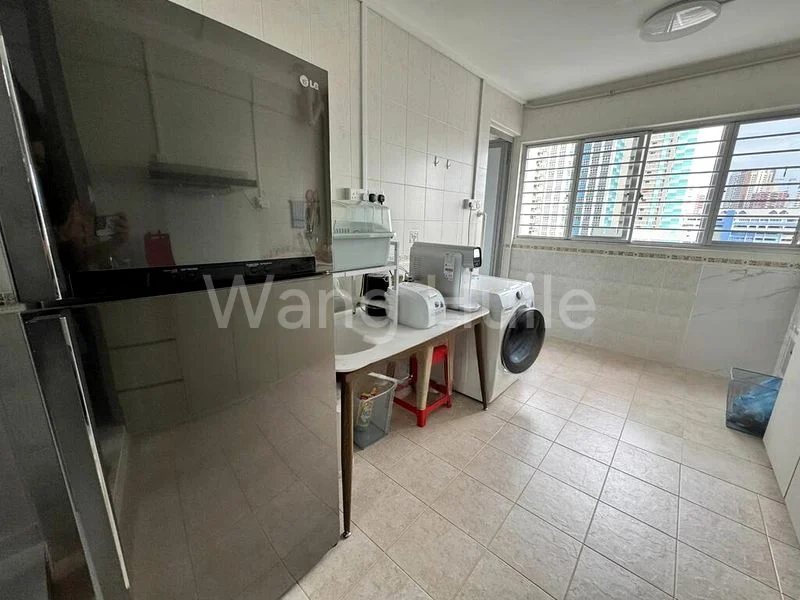 4 Room (4NG) HDB for Sale in  136 Bukit Batok West Avenue 6 - Image 8