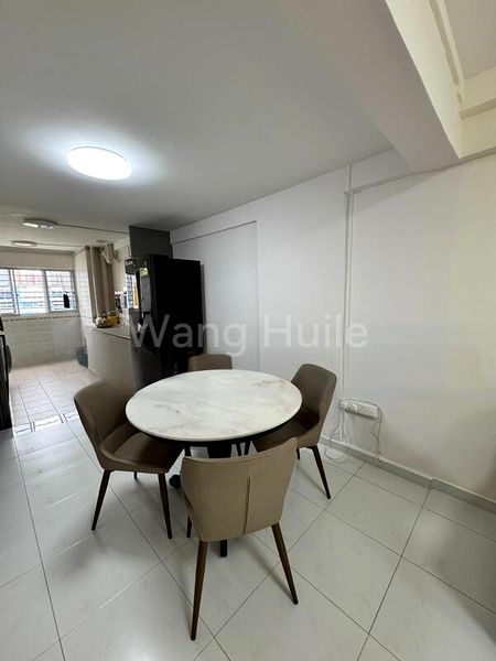 4 Room (4NG) HDB for Sale in  136 Bukit Batok West Avenue 6 - Image 12