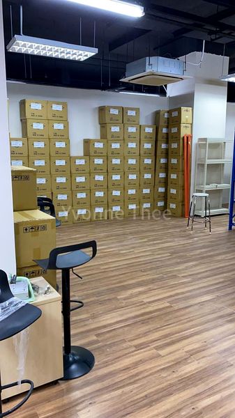 Light Industrial (B1) for Sale: Lam Soon Industrial Building - Image 4