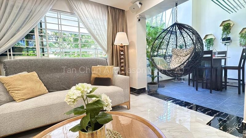 Maisonette HDB for Sale in  449 Pasir Ris Drive 6 - Image 1