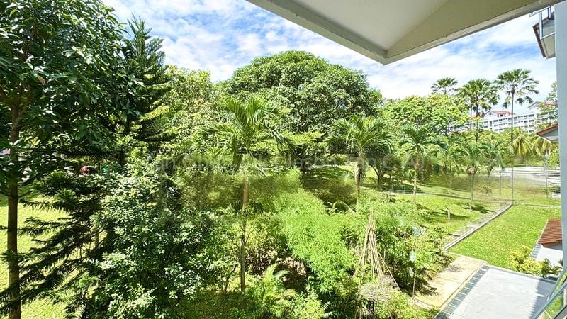 Maisonette HDB for Sale in  449 Pasir Ris Drive 6 - Image 2