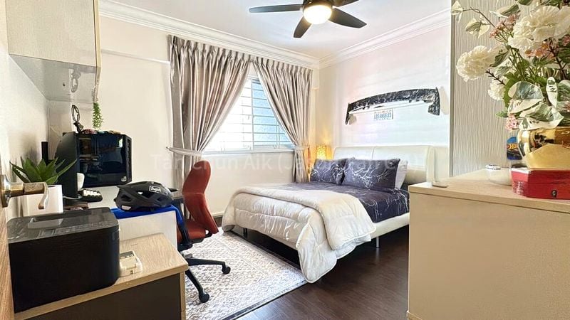 Maisonette HDB for Sale in  449 Pasir Ris Drive 6 - Image 4