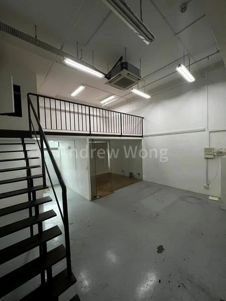 Light Industrial (B1) for Sale: First Centre - Image 11