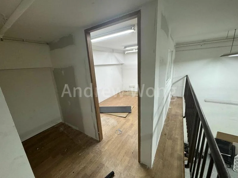 Light Industrial (B1) for Sale: First Centre - Image 10