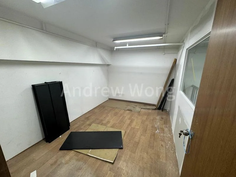 Light Industrial (B1) for Sale: First Centre - Image 9