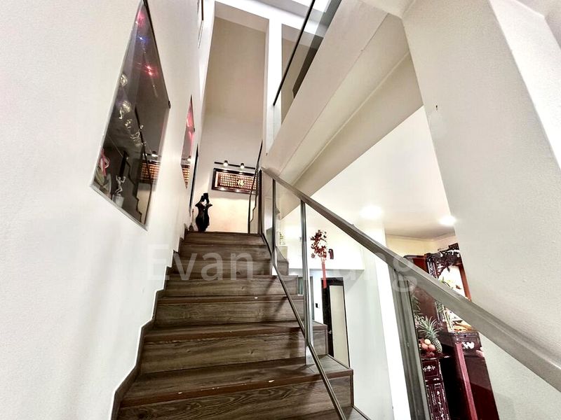 5 Bed Terraced House (Landed) for Sale in  Sembawang Hills Estate - Image 13