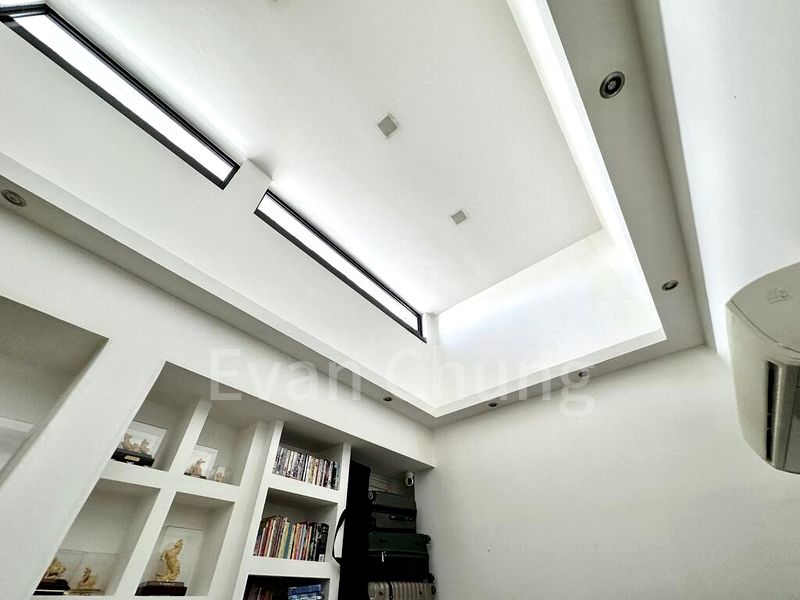 5 Bed Terraced House (Landed) for Sale in  Sembawang Hills Estate - Image 9