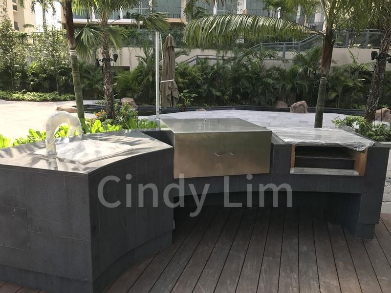 4 Bed Condo for Rent in The Glades - Image 4