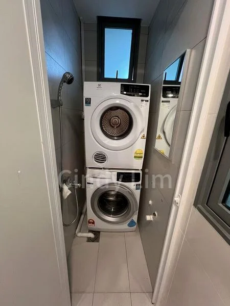 4 Bed Condo for Rent in The Glades - Image 11