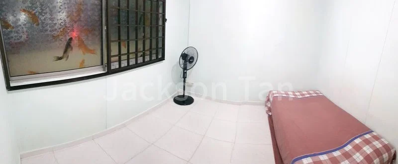 Common Room (HDB) for Rent in Yishun Avenue 4 - Image 1