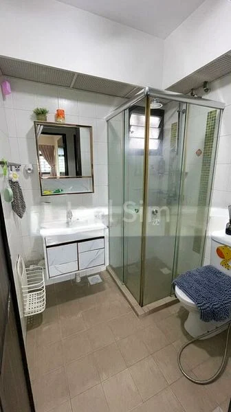 Common Room (HDB) for Rent in  180C Boon Lay Drive - Image 5