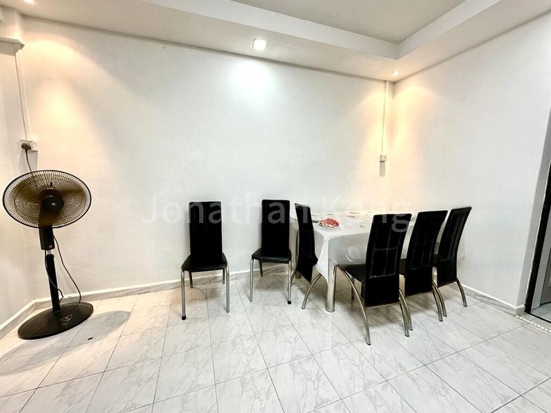 4 Room (4A) HDB for Rent in  874 Yishun Street 81 - Image 5