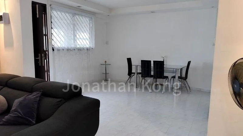 4 Room (4A) HDB for Rent in  874 Yishun Street 81 - Image 4
