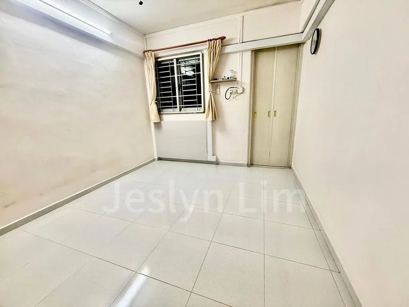 3 Room (3NG) HDB for Sale in 417 Ang Mo Kio Avenue 10 - Image 3