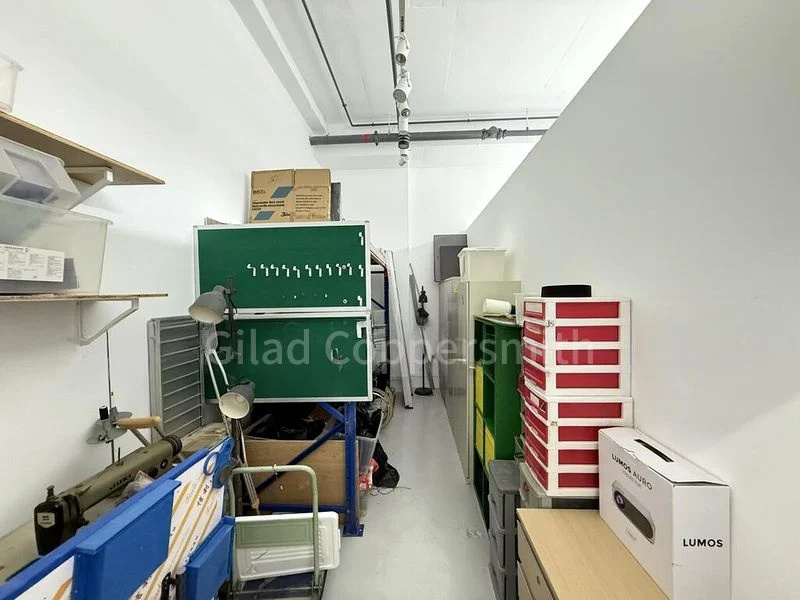 Light Industrial (B1) for Rent: Nordcom II - Image 5