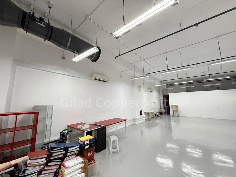 Light Industrial (B1) for Rent: Nordcom II - Image 6