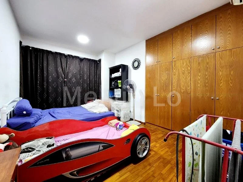 3 Bed Condo for Sale in  Hilltop Grove - Image 2