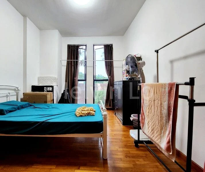 3 Bed Condo for Sale in  Hilltop Grove - Image 4