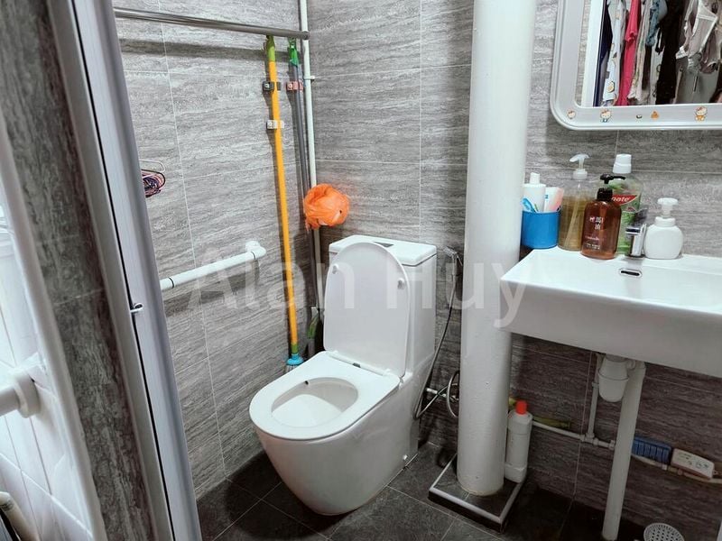 Room (HDB) for Rent in  267 Bukit Batok East Avenue 4 - Image 3