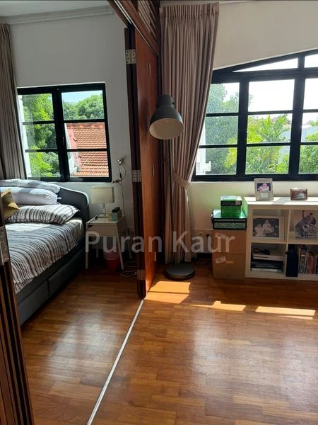 7 Bed Semi-Detached House (Landed) for Sale in  Eastwood Road - Image 12