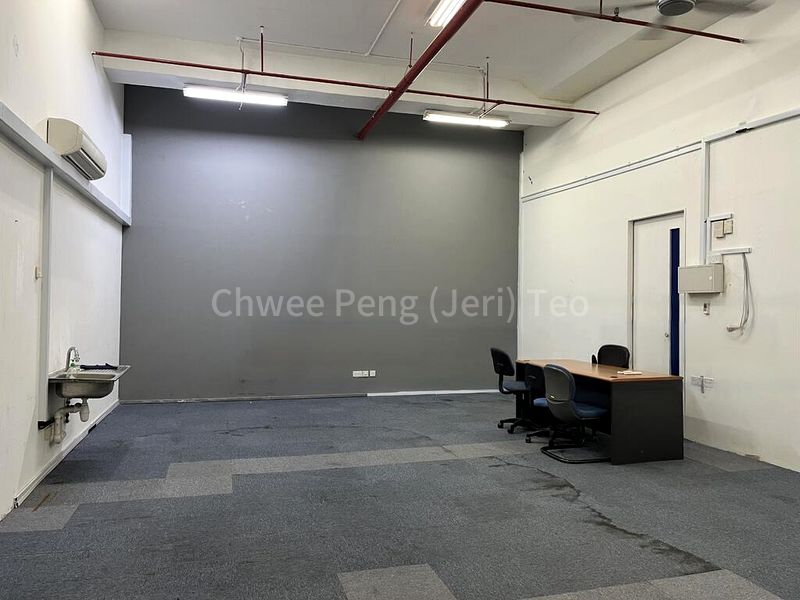 Light Industrial (B1) for Sale: Lam Soon Industrial Building - Image 6