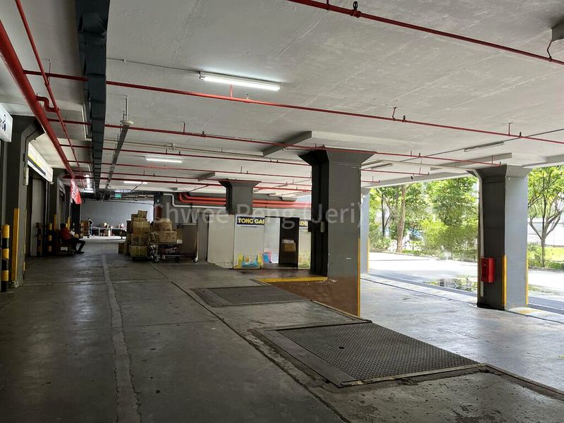 Light Industrial (B1) for Sale: Lam Soon Industrial Building - Image 2
