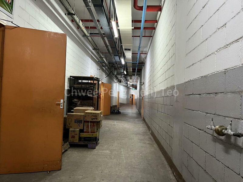 Light Industrial (B1) for Sale: Lam Soon Industrial Building - Image 3