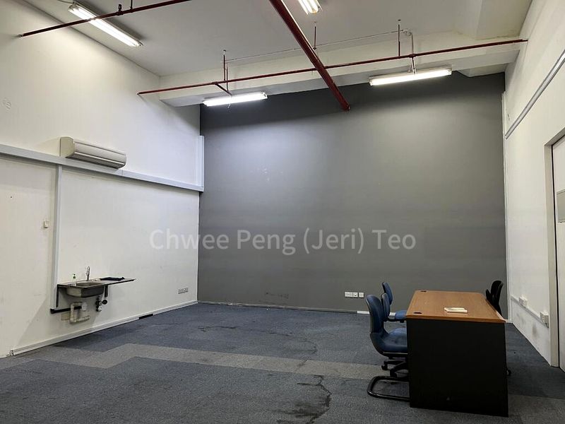 Light Industrial (B1) for Sale: Lam Soon Industrial Building - Image 8