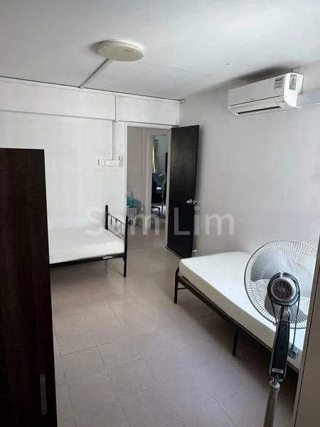Master Room (HDB) for Rent in 318 Bukit Batok Street 32 - Image 1